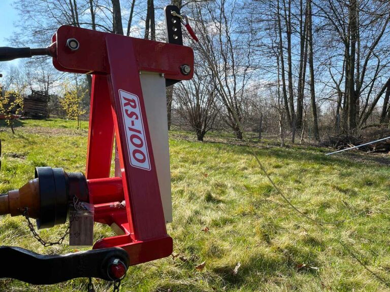 RS-100 secoueur d'arbres avec câble de traction et attelage de tracteur